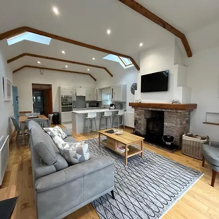 The Cottage At Ashbrook - Charming Country Cottage Near Belfast Exterior photo