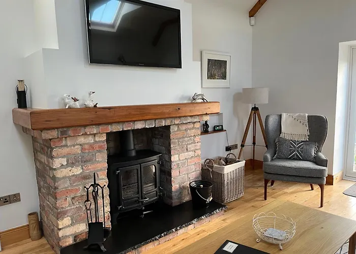The Cottage At Ashbrook - Charming Country Cottage Near Belfast